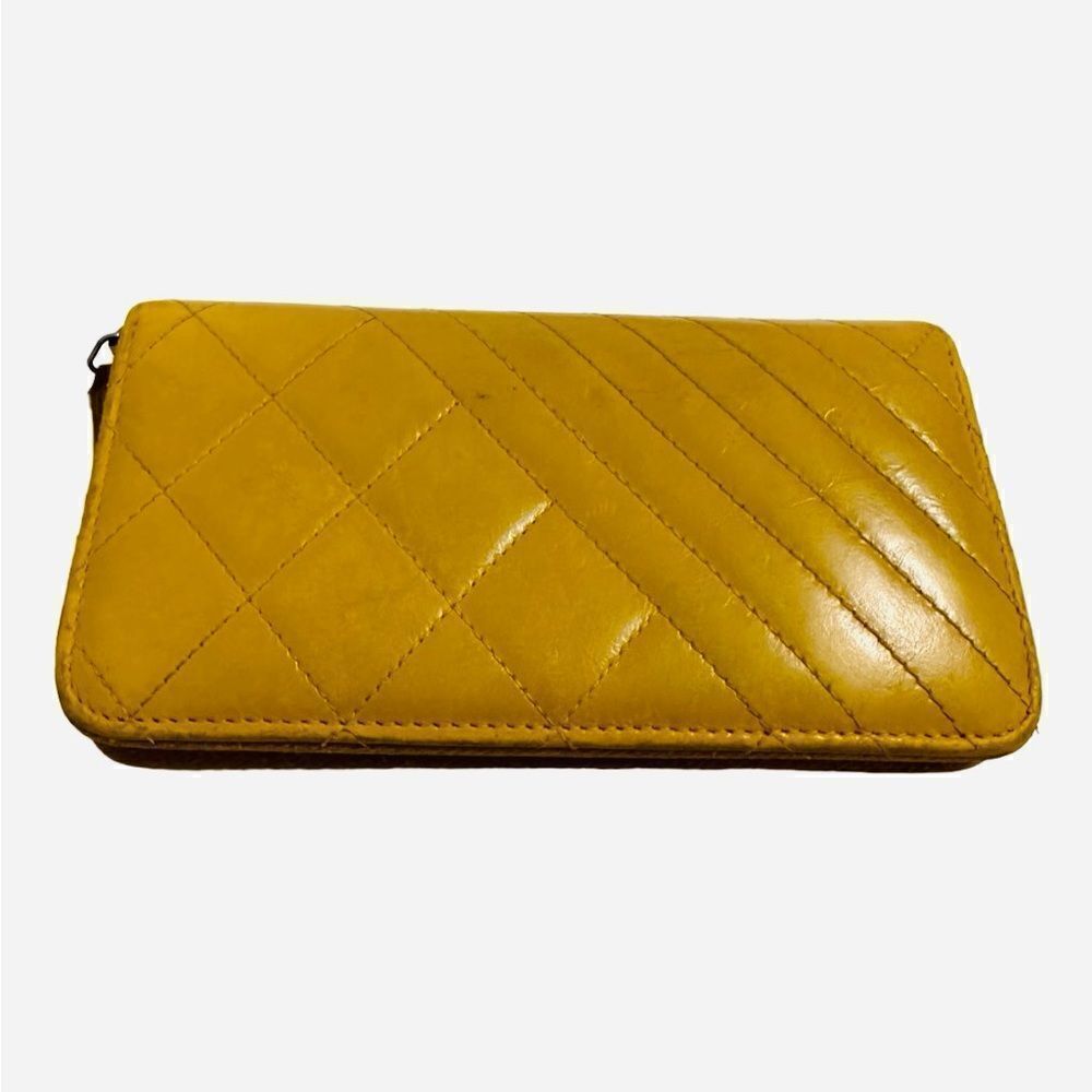 CHANEL Yellow Quilted Wristlet - Picture 12 of 16